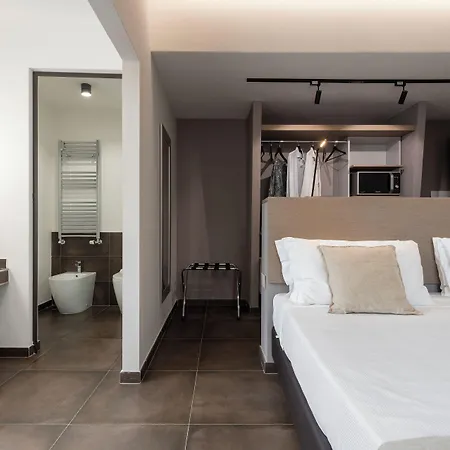 The Point Suites Rome - Guest House