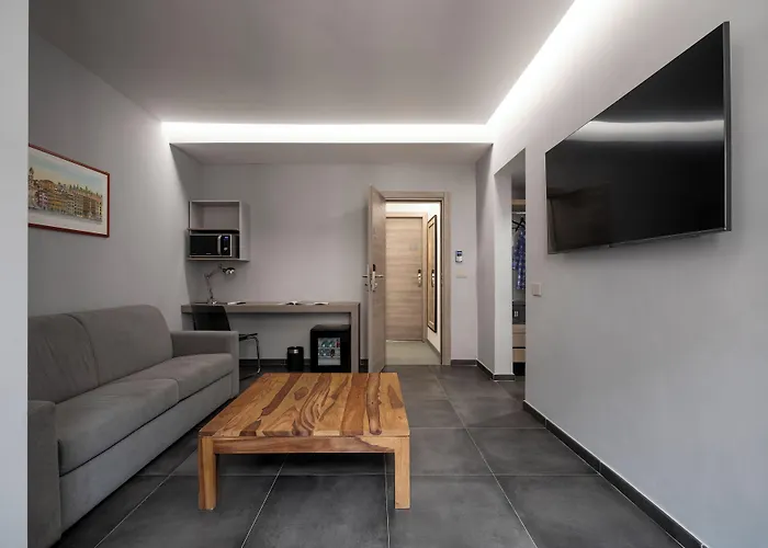The Point - 4* Roma